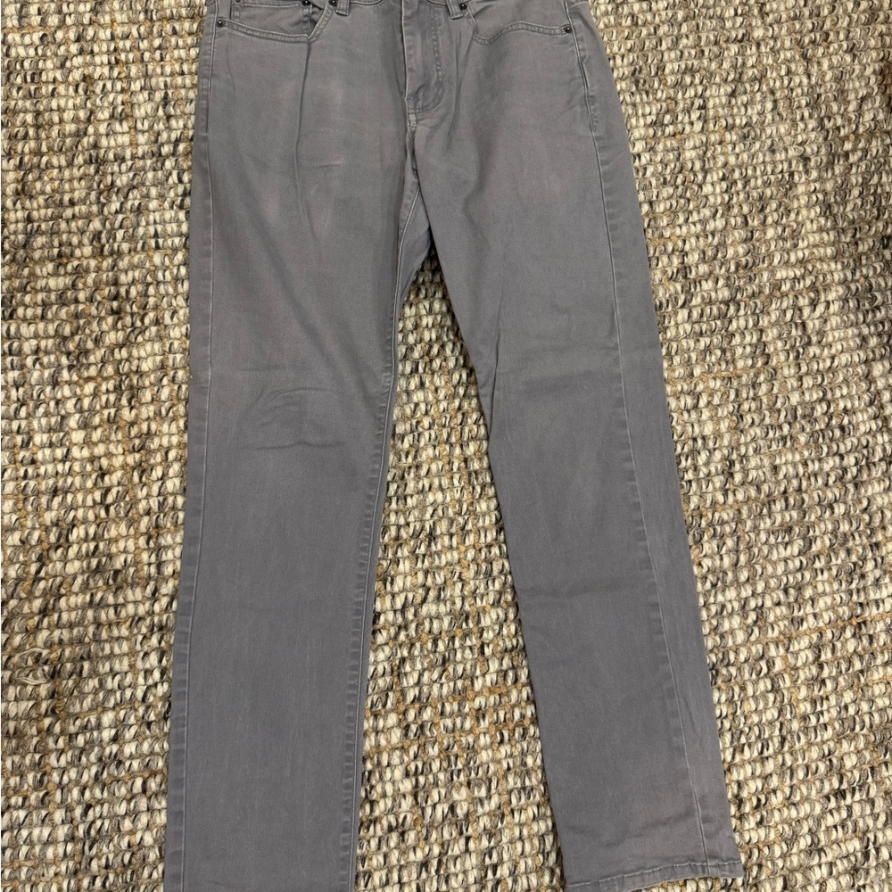 Amazon Essentials Men's Charcoal Straight Jeans